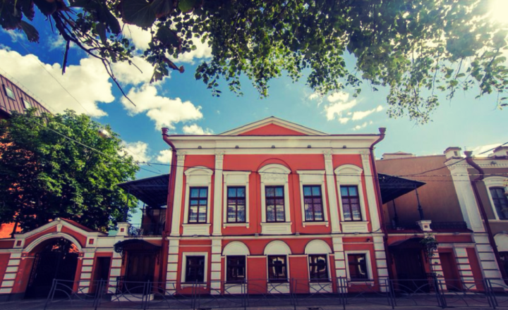 Международный институт антиквариата в Казани